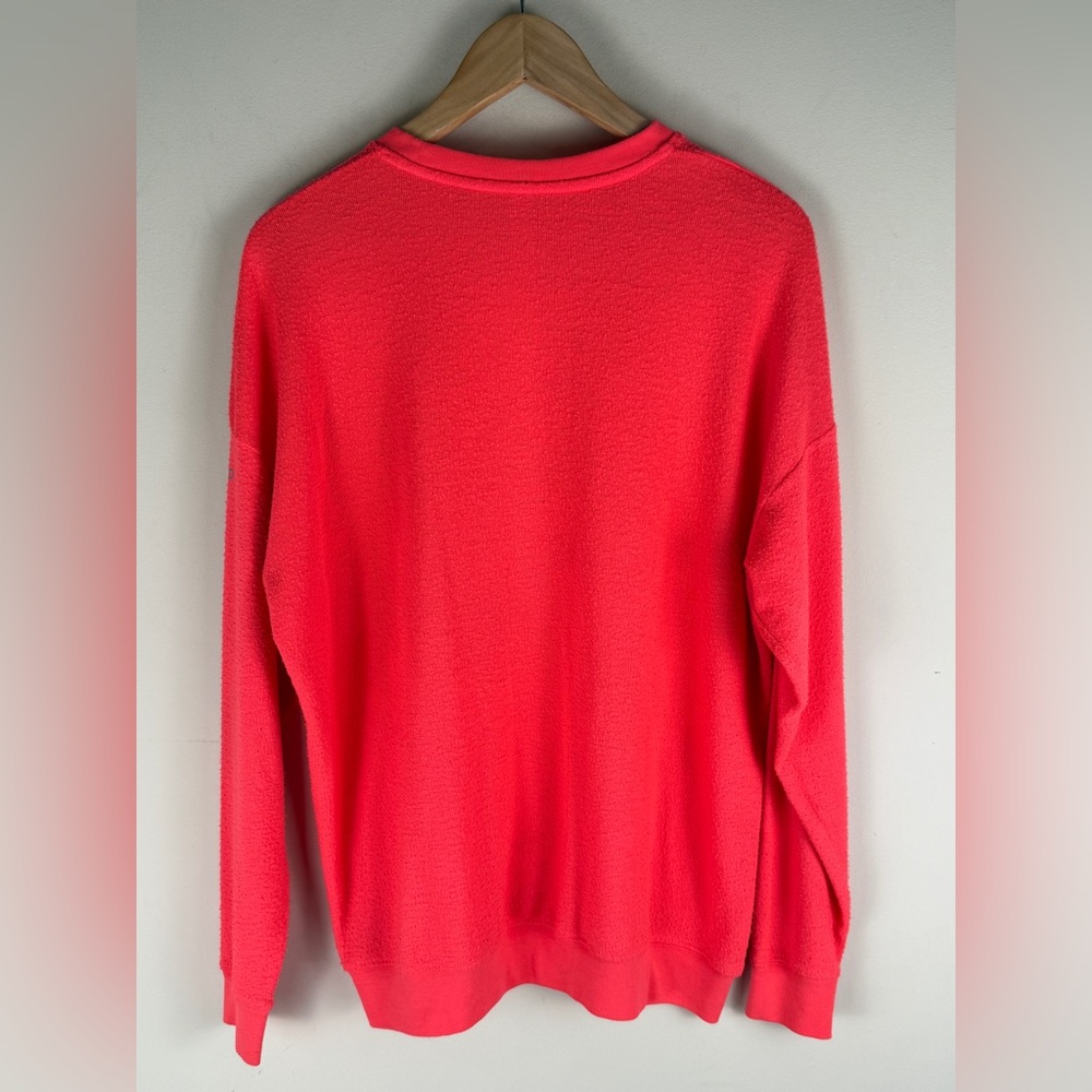 ALO Yoga Fluorescent Corral Pink Textured Crew Neck Sweater SM Logo on Sleeve - Picture 2 of 12